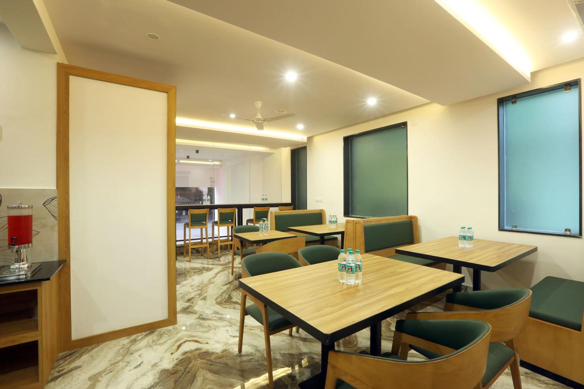 Hotel Sterling Plaza- Bangalore International Airport Dod Jala Экстерьер фото