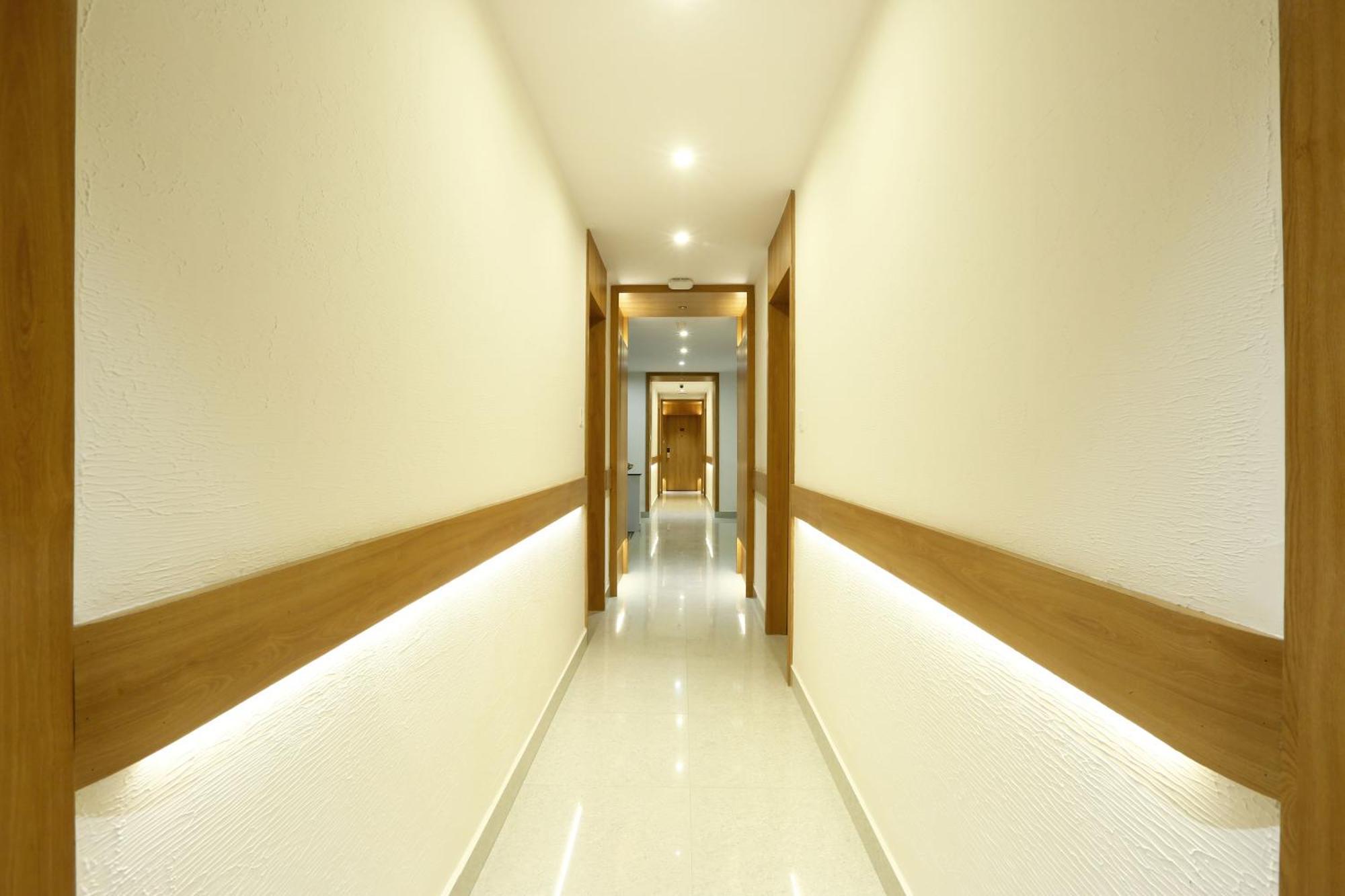 Hotel Sterling Plaza- Bangalore International Airport Dod Jala Экстерьер фото